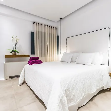 Portes & Mykonos 4*