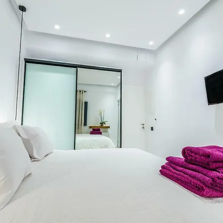 Portes & Mykonos Hotel